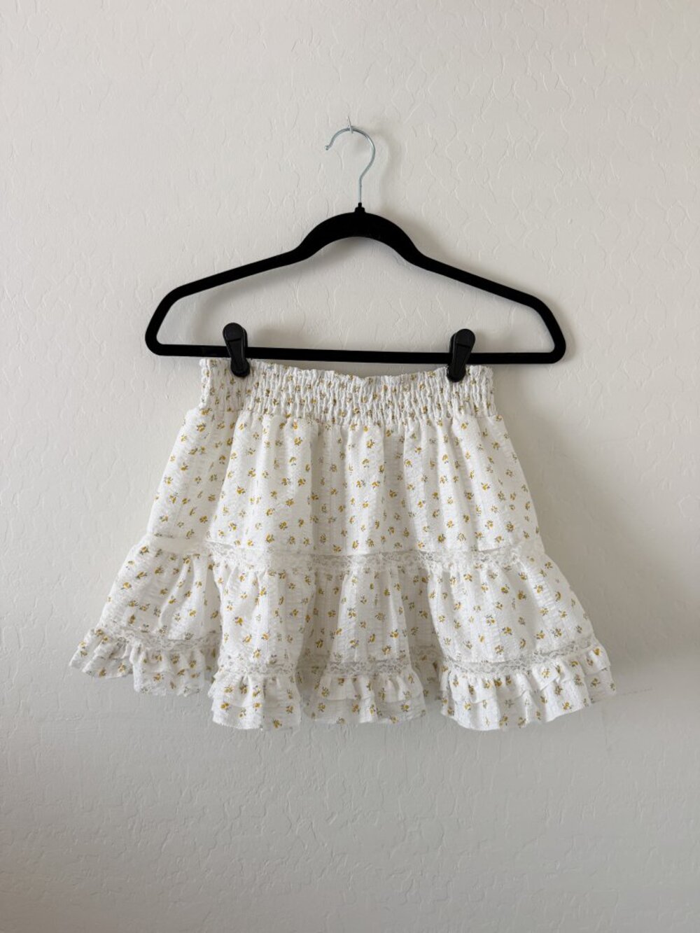 Statement White Mini Floral Print Skirt